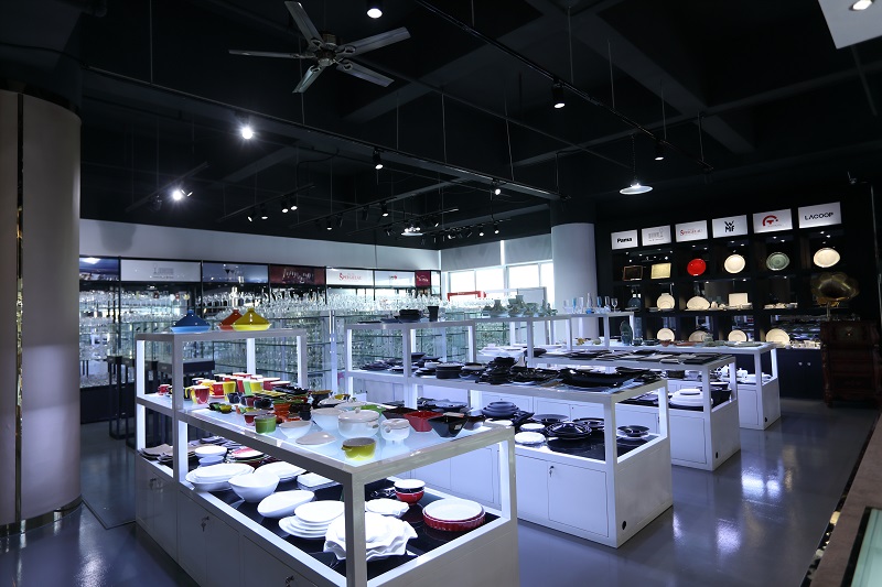 <a href='http://www.kbdo.cn/canyisheb-14.htm' class='keys' title='點擊查看關于酒店廚房設備的相關信息' target='_blank'>酒店廚房設備</a>
